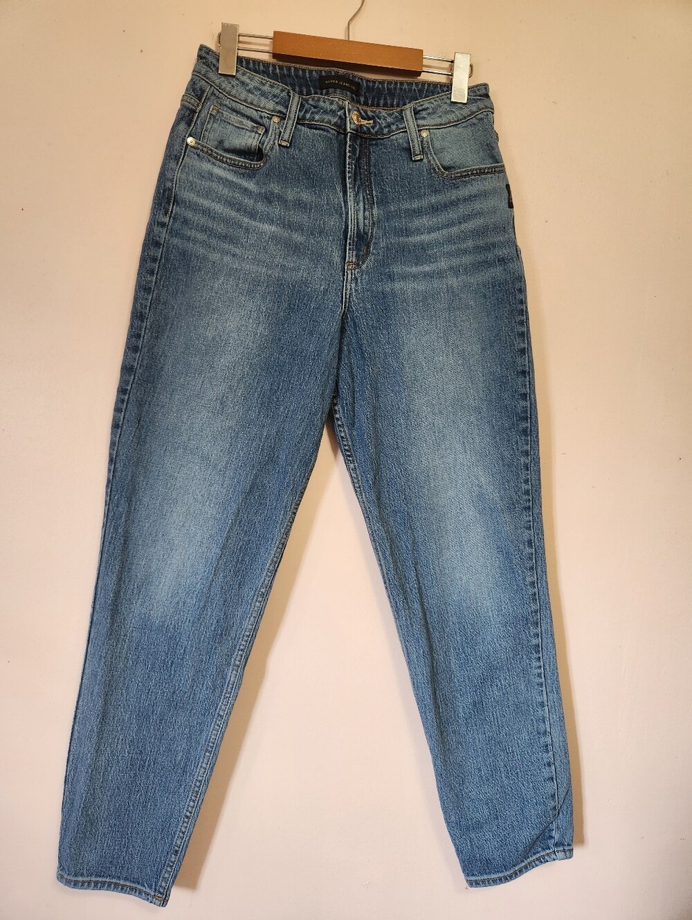 Silver Jeans Co. High Rise Mom Jeans Vintage Wash Size 29 EUC 90s Style